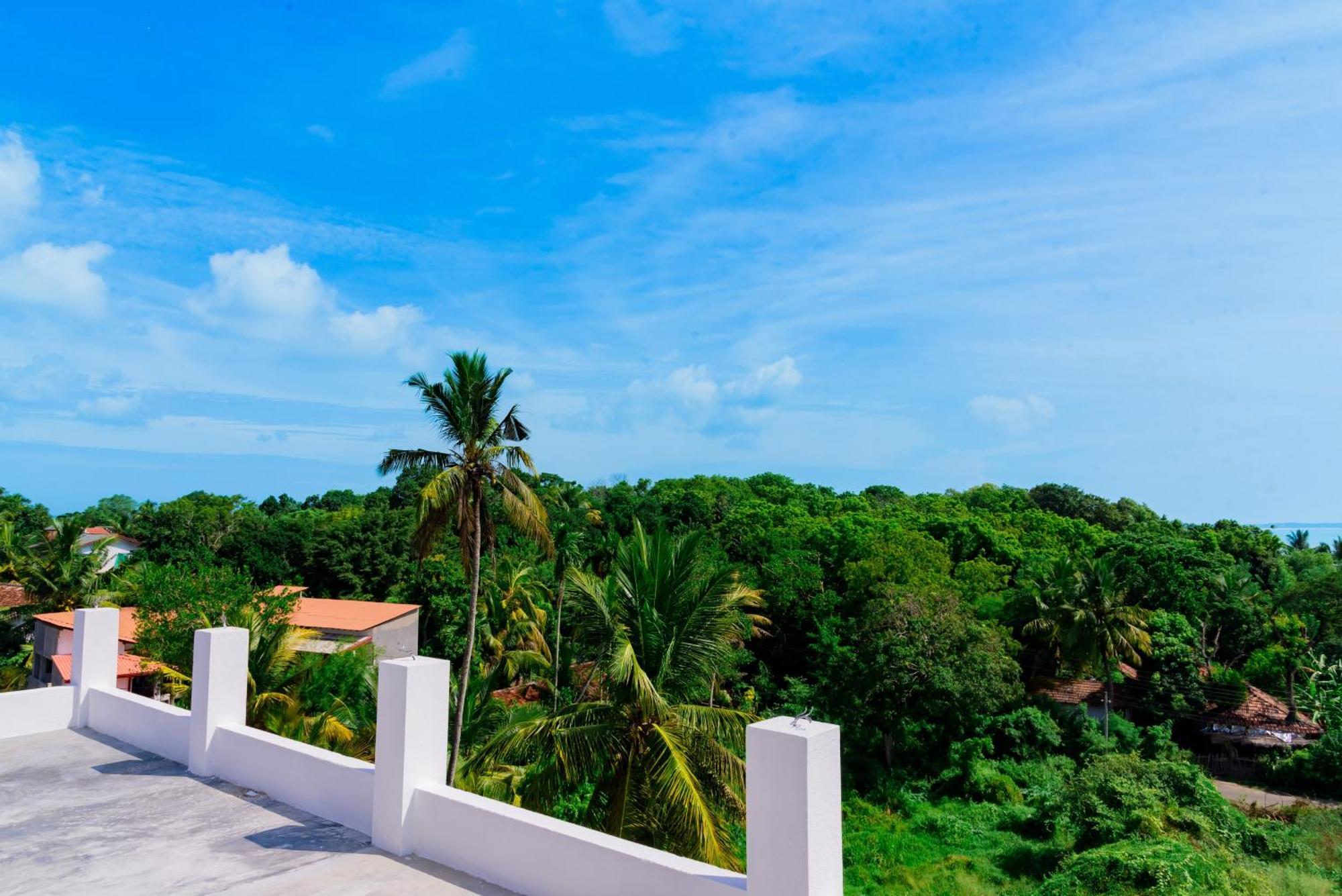 Hotel Charith Guest Tangalle Exterior foto
